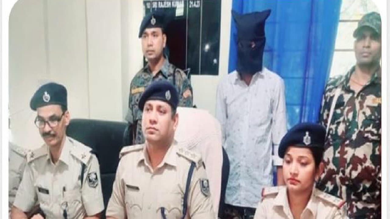 Jamui News: शराब के नशे में धूत हथियार के साथ गिरफ्तार प्रखंड कार्यालय का क्लर्क, पत्नी ने बुलाया पुलिस