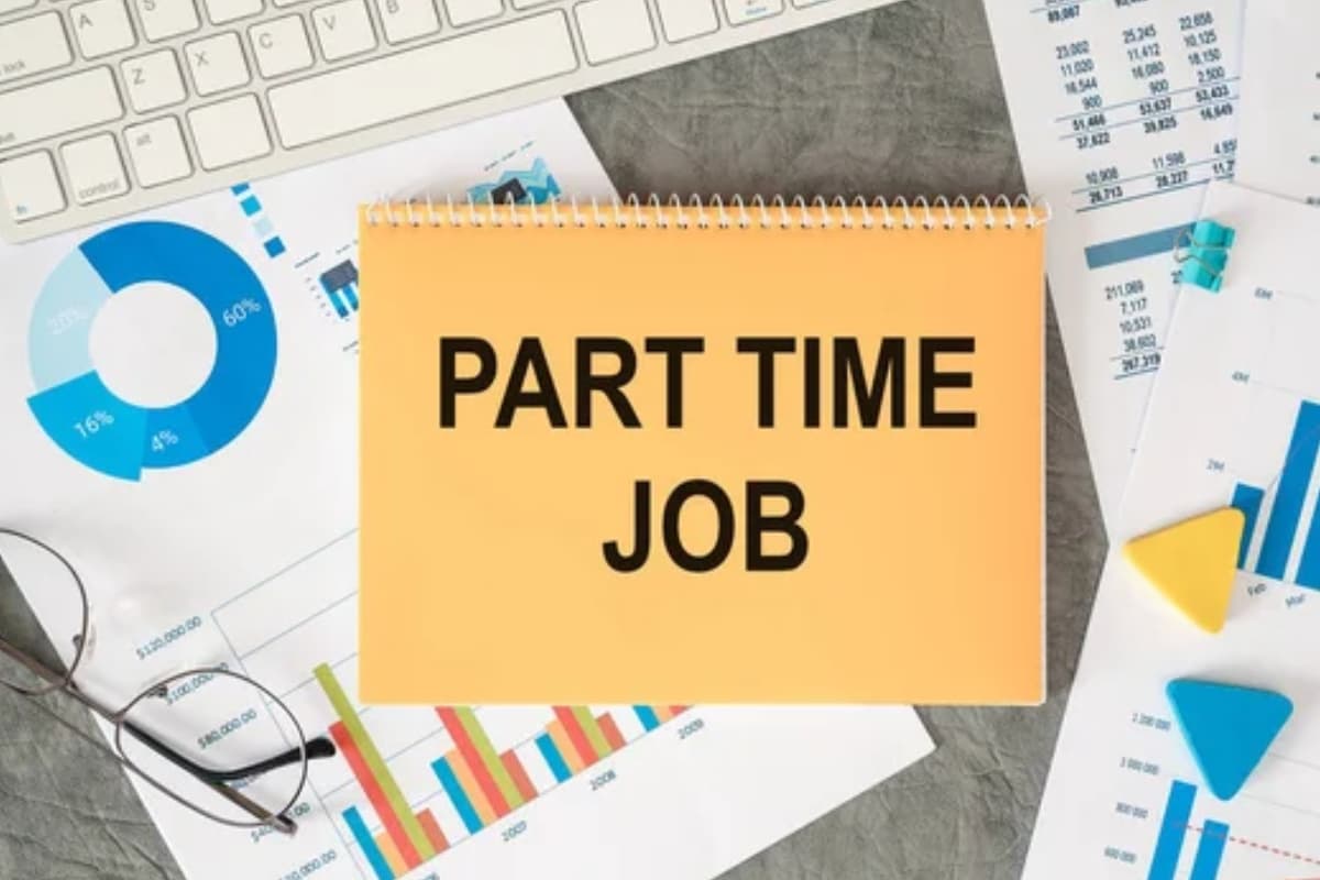 Part Time Jobs: कॉलेज स्टूडेंट्स के लिए 5 आसान पार्ट टाइम जॉब्स, बिना एक्सपीरियंस भी कर सकते हैं अच्छी कमाई