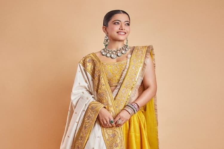 Fashion Tips: रश्मिका मंदाना के लहंगों से ले शादी लुक की इंस्पिरेशन