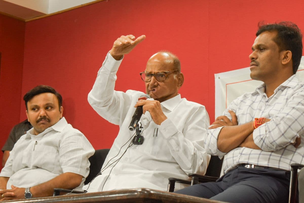 Maharashtra: рд╢рд░рдж рдкрд╡рд╛рд░ рдиреЗ рднрддреАрдЬреЗ рдХреА рдкрд╛рд░реНрдЯреА рдореЗрдВ рд▓рдЧрд╛рдИ рд╕реЗрдВрдз, 4 рдиреЗрддрд╛рдУрдВ рдиреЗ рдЕрдЬрд┐рдд рдХрд╛ рдЫреЛрдбрд╝рд╛ рд╕рд╛рде, рднреБрдЬрдмрд▓ рд╕реЗ рдореБрд▓рд╛рдХрд╛рдд рдХреЗ рдмрд╛рдж рд╣рд▓рдЪрд▓ рддреЗрдЬ