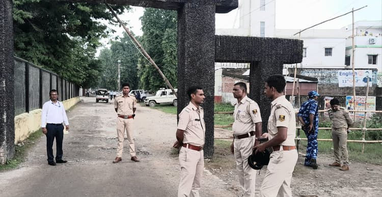बिहार के रूपौली का नया विधायक आज हो जाएगा तय, तीन लेयर की सुरक्षा के बीच वोटों की गिनती जारी