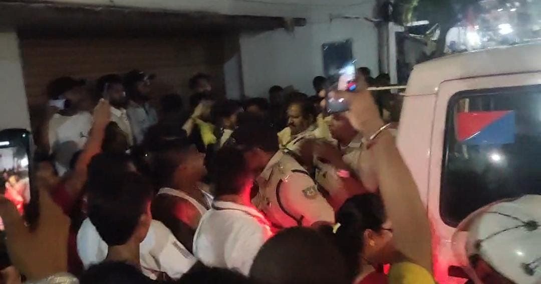 राज्यपाल रघुवर दास के भतीजे कमलेश साहू की पिटाई, गंभीर