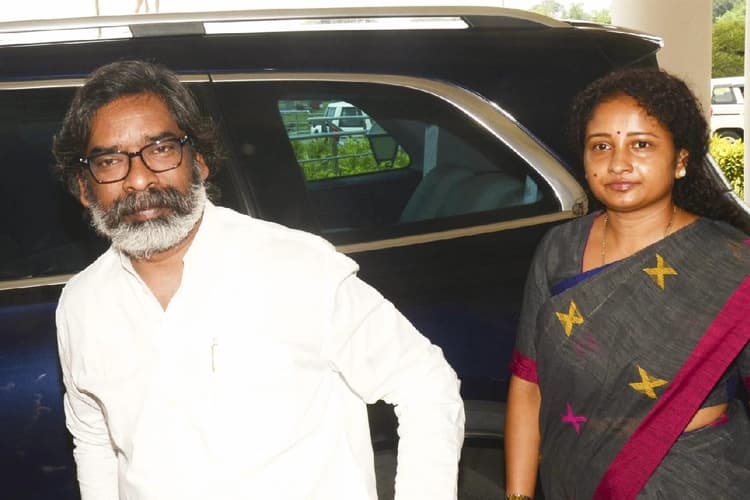 झारखंड के सीएम हेमंत सोरेन को मिली सुप्रीम कोर्ट से बड़ी राहत, ईडी की याचिका खारिज