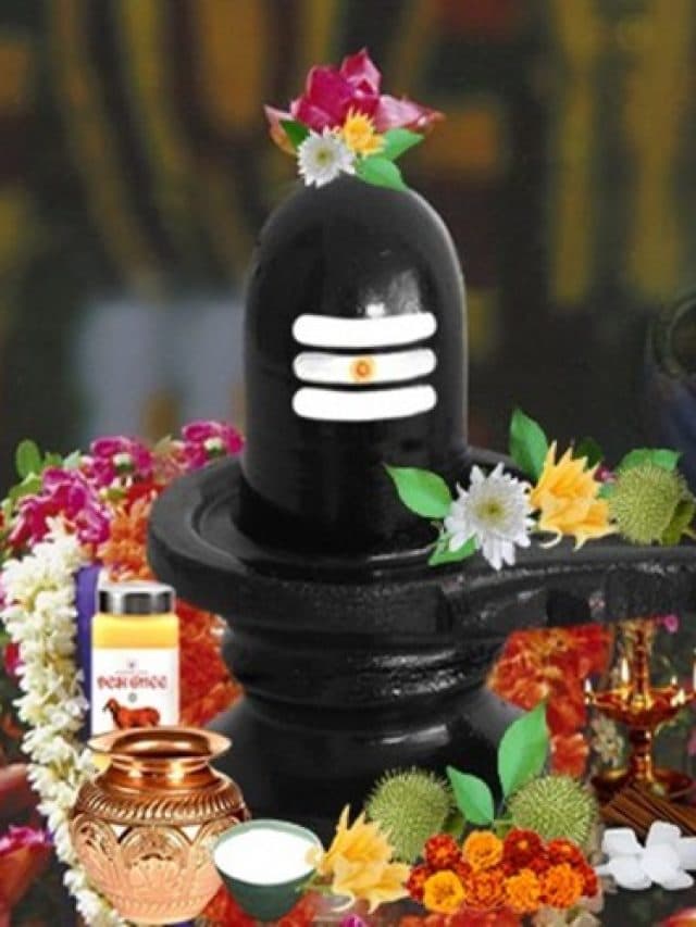 मंदिर से प्रसाद में मिले हुए फूलों का क्या करना चाहिए?