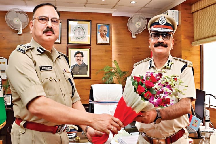 झारखंड DGP का पदभार संभालने के बाद अनुराग गुप्ता की क्या है प्राथमिकता, बोले- पुलिस के प्रति विश्वास जगाने पर होगा जोर
