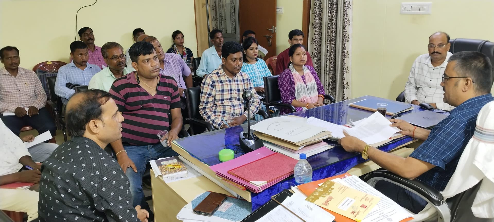 पहाड़िया टोला में बहुउद्देशीय भवन निर्माण के लिए भूमि का करें चयन : बीडीओ