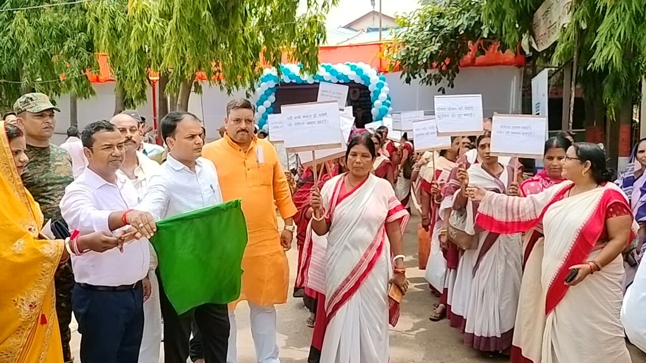 आंगनबाड़ी सेविकाओं ने निकाली जागरूकता रैली
