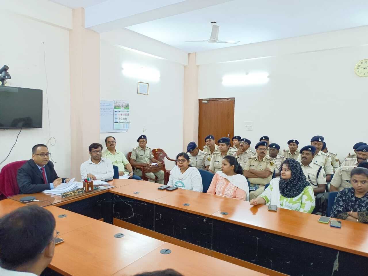 लोक अदालत में ज्यादा-से-ज्यादा वाद का हो निष्पादन, थाने का सहयोग अपेक्षित