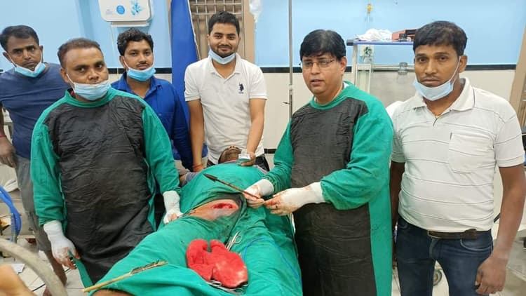 तीर के हमले से दूध पहुंचाने जा रहा व्यक्ति जख्मी, गंभीर