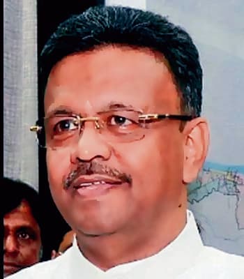 बाइक और मेट्रो से नहीं, पैदल चलकर सभास्थल पहुंचें नेतागण : फिरहाद