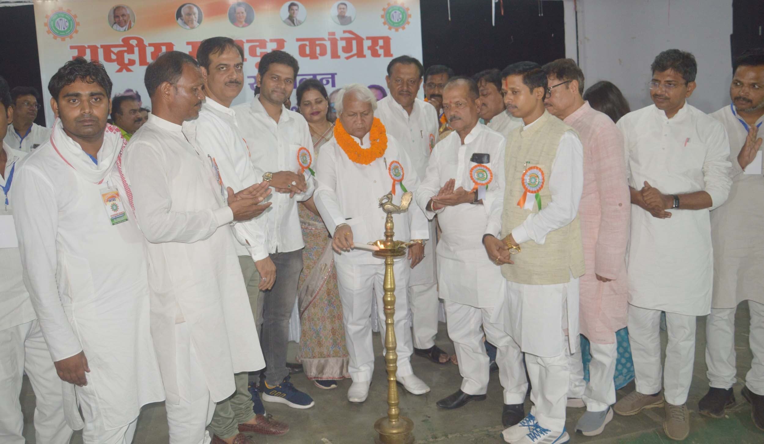 कोयला कंपनियां मजदूरों का शोषण करना बंद करें : राकेश्वर