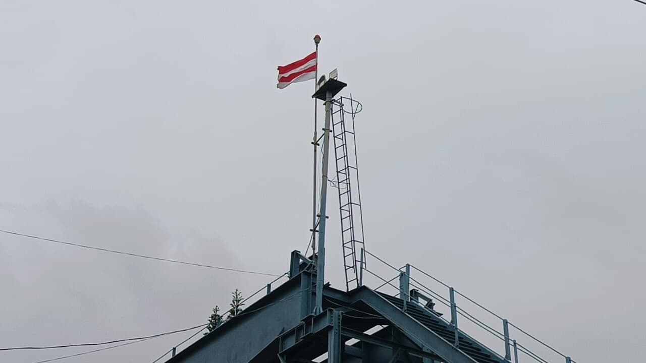 कोसी बराज का जलस्तर बढ़ा, पूर्वी तटबंध के छह स्परों पर दबाव