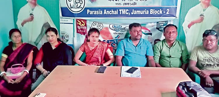 तृणमूल नेताओं ने दी इस्तीफे की धमकी, जामुड़िया थाना प्रभारी के खिलाफ करेंगे मानहानि का मामला