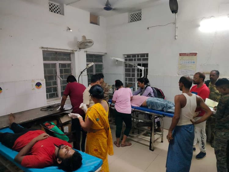 बहन के साथ जा रहा भाई दुर्घटनाग्रस्त, दोनों गंभीर