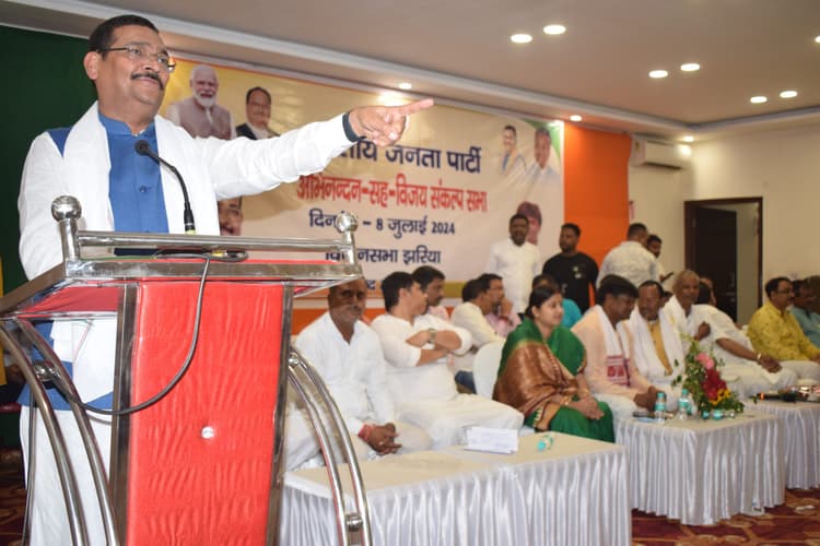 कार्यकर्ताओं के भरोसे भाजपा उखाड़ फेंकेगी राज्य सरकार को : दीपक प्रकाश