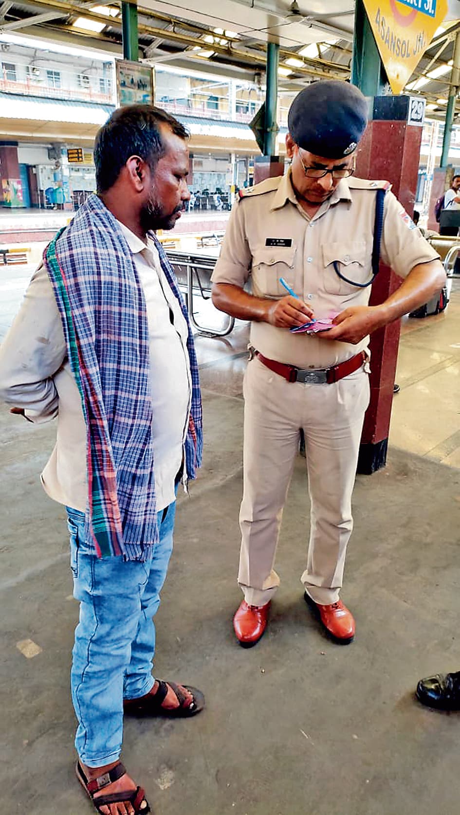 रेलवे स्टेशन में गंदगी फैलाना पड़ेगा महंगा