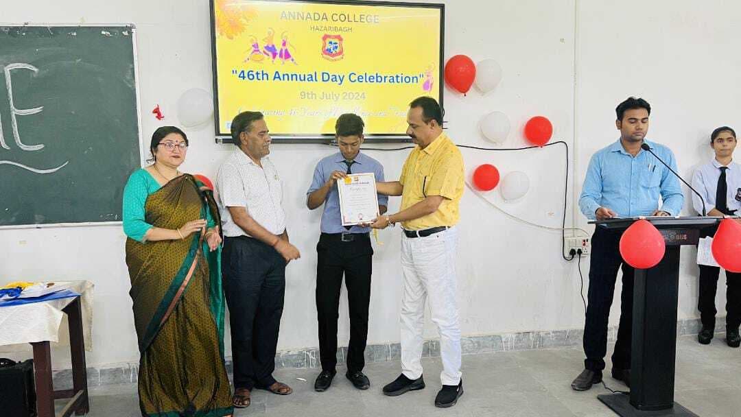 कॉलेज के स्थापना दिवस पर विद्यार्थियों ने दिखायी अपनी प्रतिभा