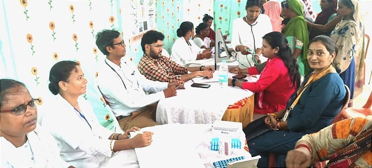पीएचसी में 135 गर्भवती ने करायी एएनसी जांच