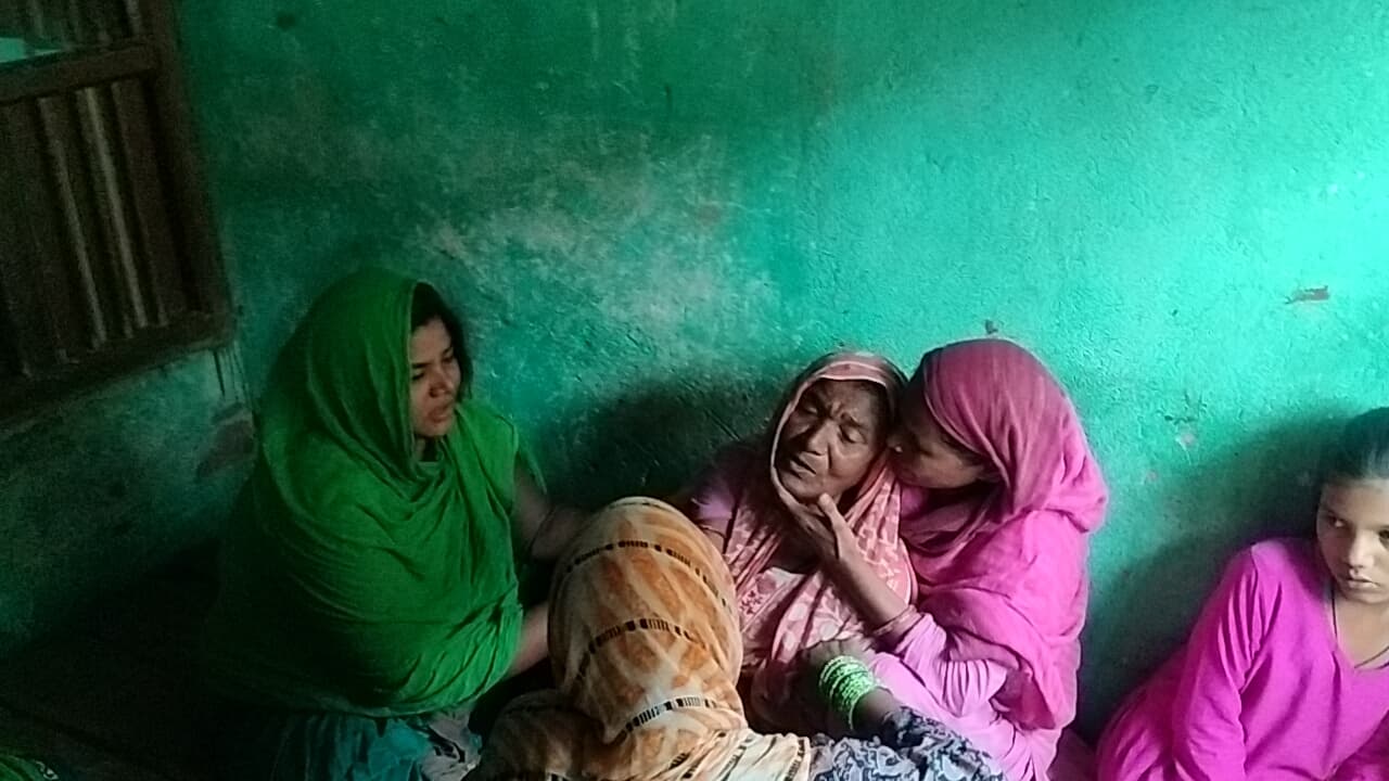 उन्नाव बस हादसा: फेनहारा के एक हीं परिवार के आठ में छह लोगों की मौत