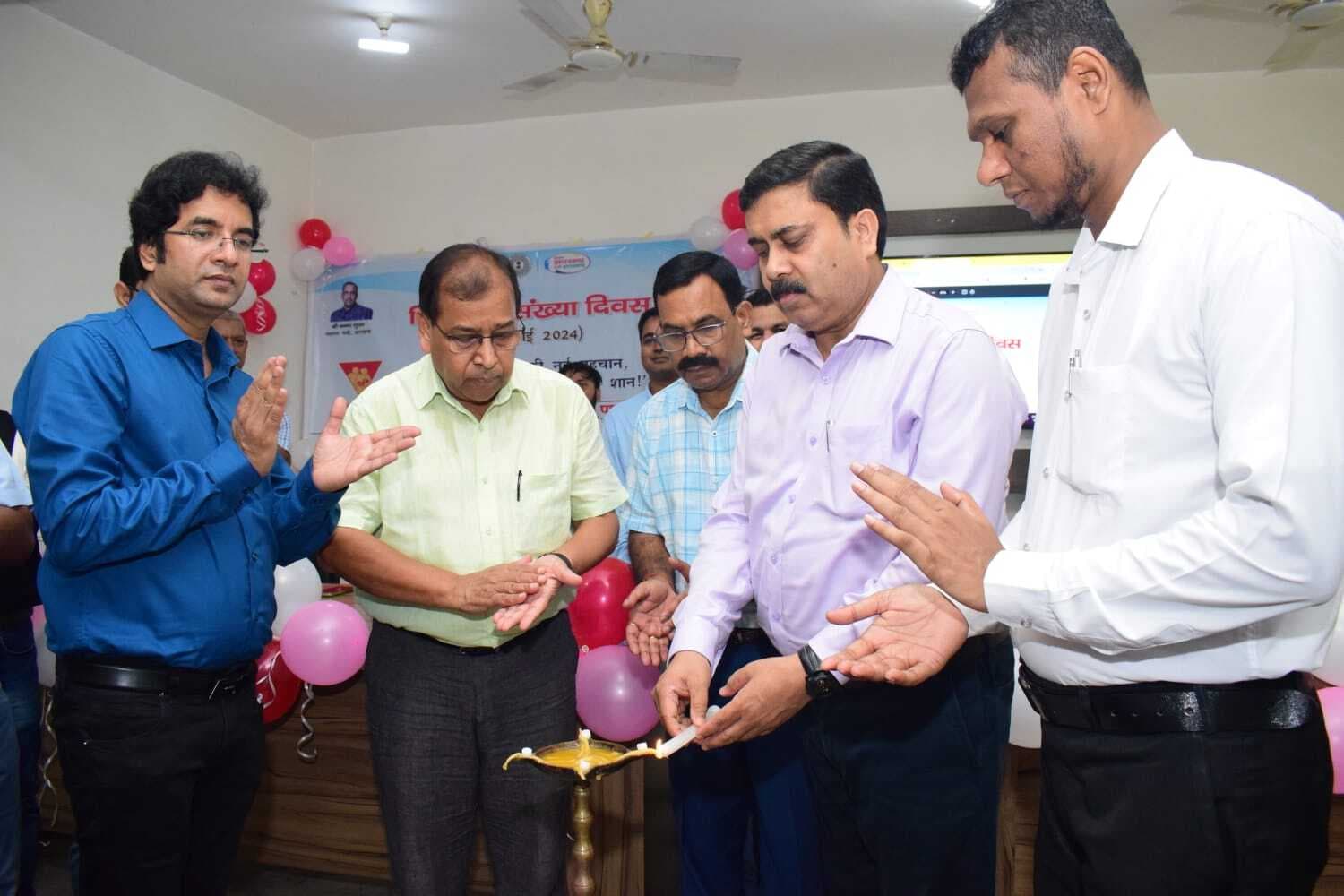 जनसंख्या नियंत्रण पर ही परिवार व राष्ट्र की समृद्धि निर्भर : डीडीसी