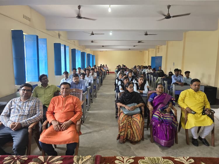 जनसंख्या वृद्धि से बेरोजगारी, आर्थिक असमानता और गरीबी पर पड़ा है असर