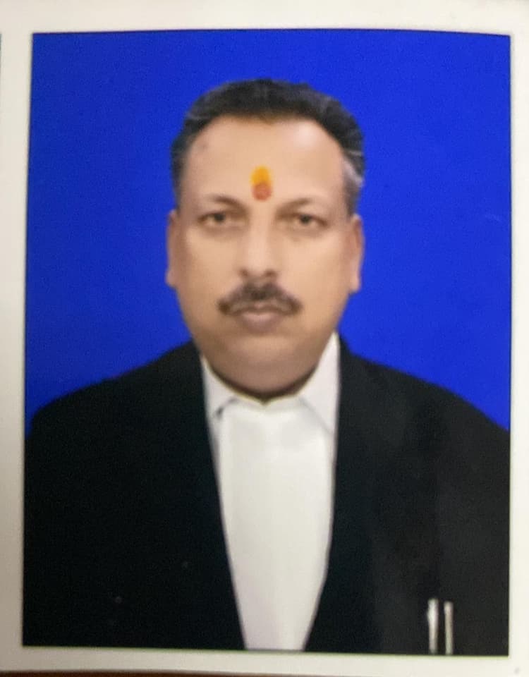 पूरे देश में एडवोकेट प्रोटेक्शन एक्ट अविलंब लागू कराया जाये: राजेश शुक्ल