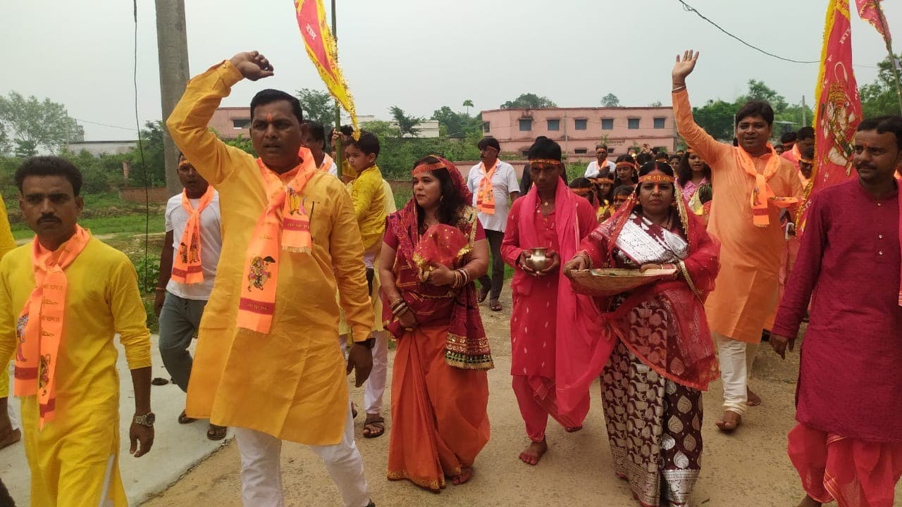 प्रतिमा की प्राण प्रतिष्ठा को लेकर निकाली कलश यात्रा