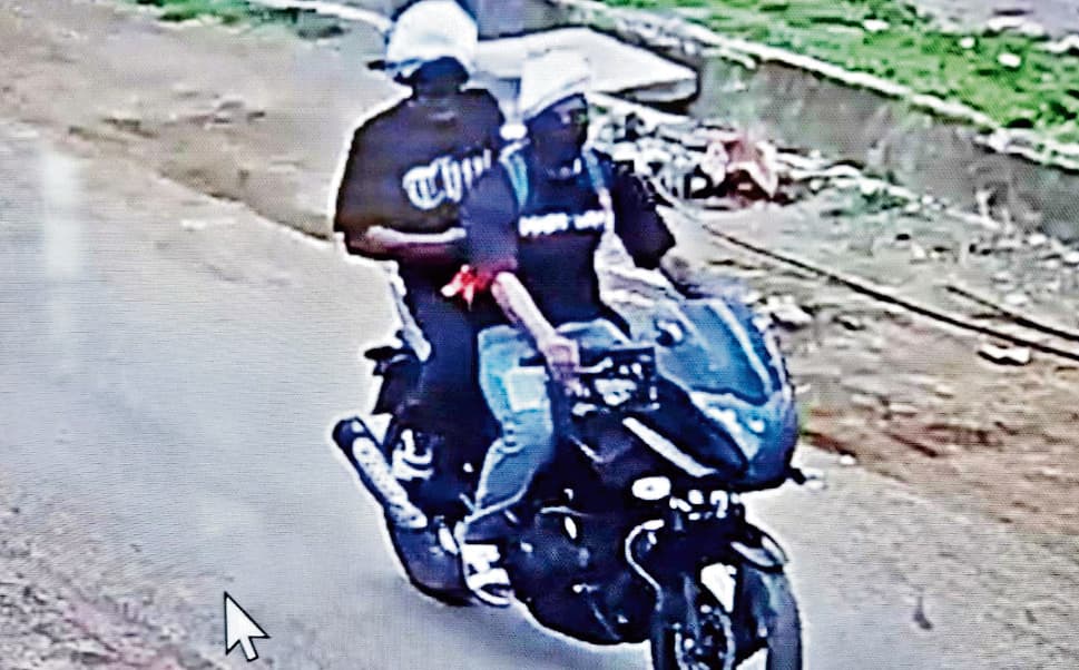 रायपुर में कोयला कारोबारी के दफ्तर पर अमन साहू गैंग के गुर्गों ने की फायरिंग