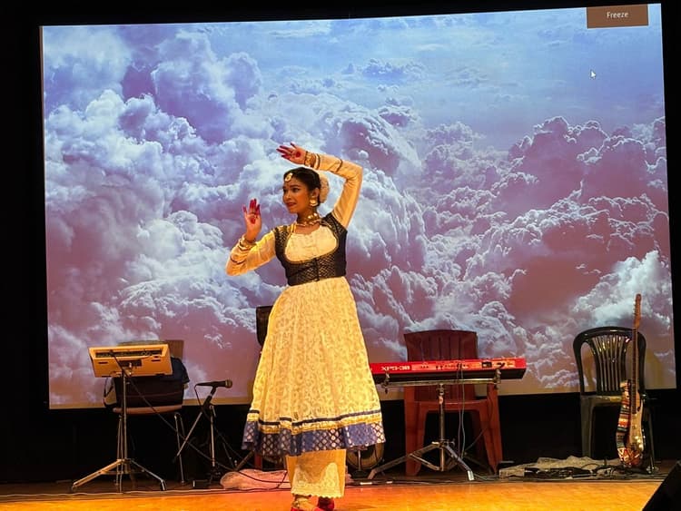 BIT MESRA RANCHI : मेरे मन ये बता दे तू, किस ओर चला है तू....