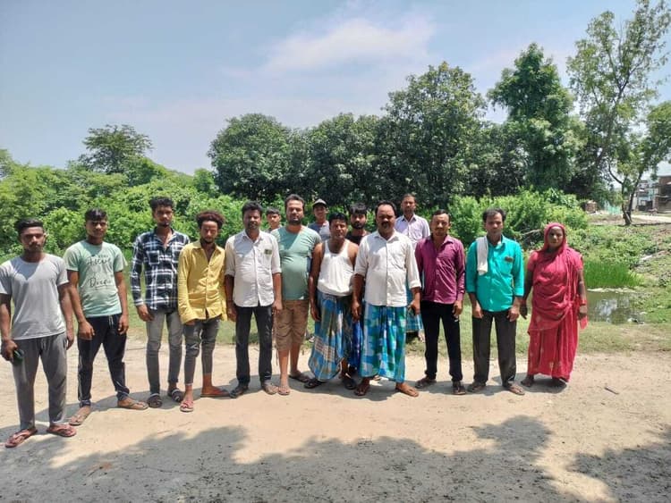 बाघ का रेस्क्यू नहीं होने पर लोगों ने किया विरोध प्रदर्शन