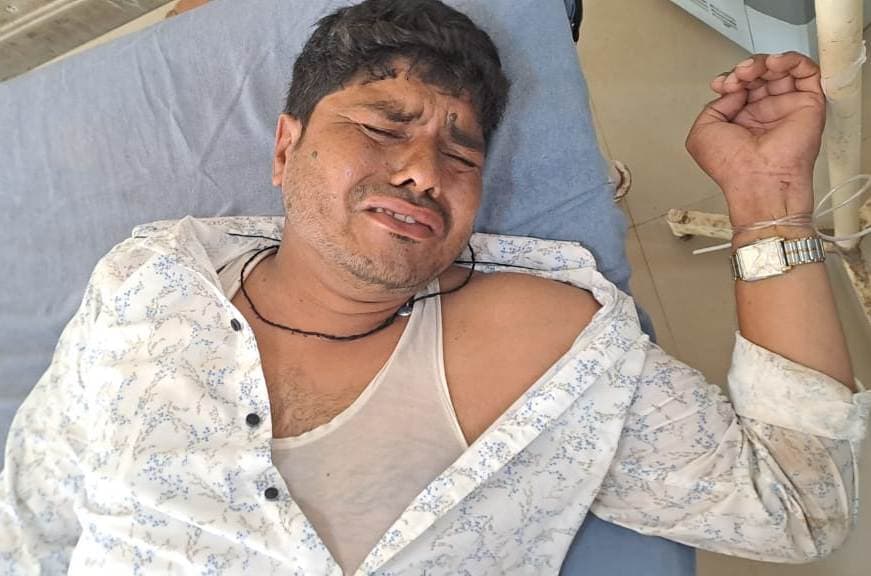 दो अलग-अलग सड़क दुर्घटनाओं में शिक्षक सहित दो घायल