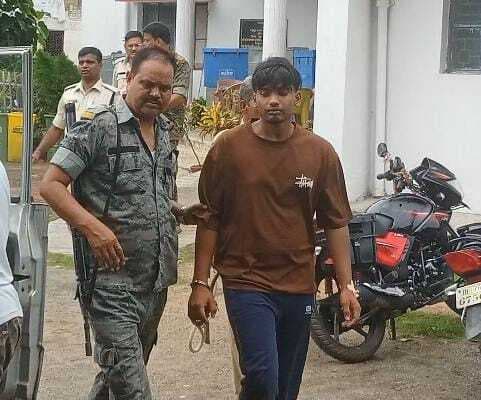 दसवीं की छात्रा की हत्या के आरोप में दो युवक बनाये गये नामजद, एक गिरफ्तार