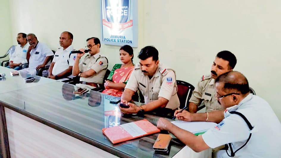 बच्चों के अपहरण संबंधी अफवाहों के संबंध में पुलिस की जागरूकता बैठक