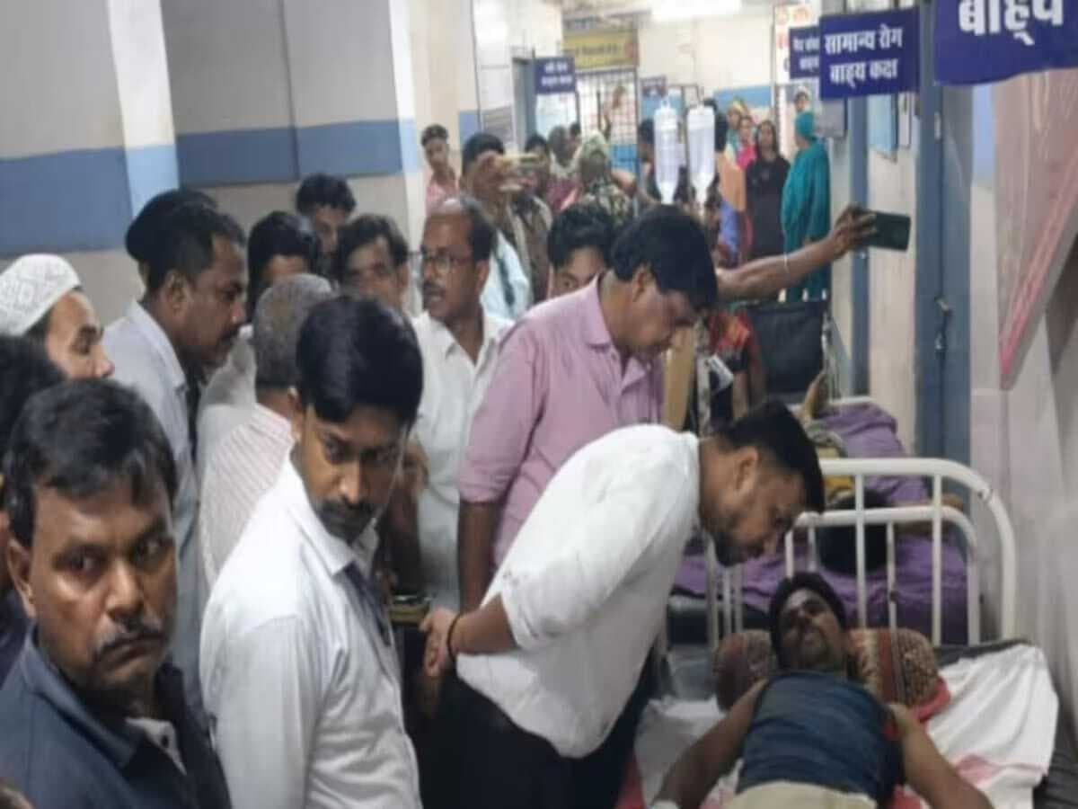 हाई टेंशन तार की चपेट में आने से दो दर्जन लोग झुलसे, कई की हालत गंभीर