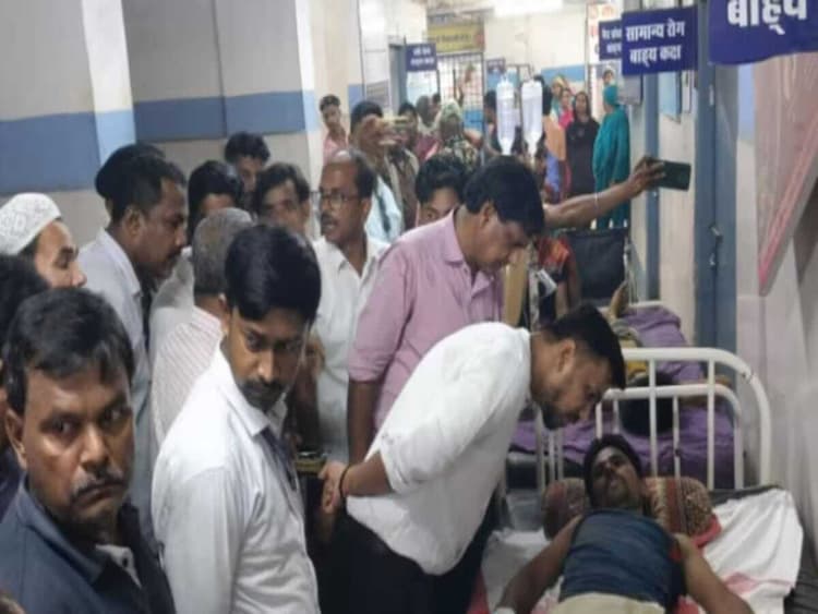 हाई टेंशन तार की चपेट में आने से दो दर्जन लोग झुलसे, कई की हालत गंभीर