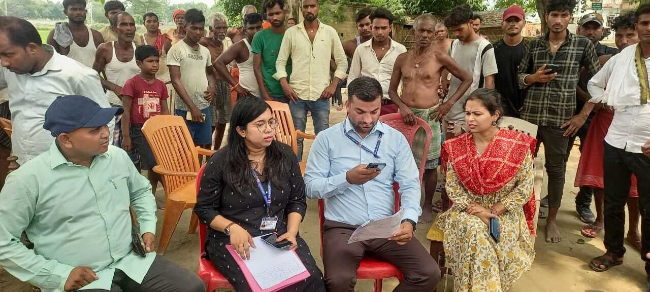 हरसिद्धि के मजदूर की आंध्र प्रदेश में हुई मौत, प्रदर्शन