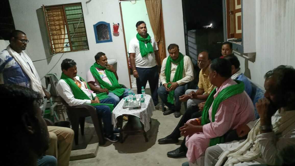 मृतक एसआइ के परिजनों से मिले मंत्री