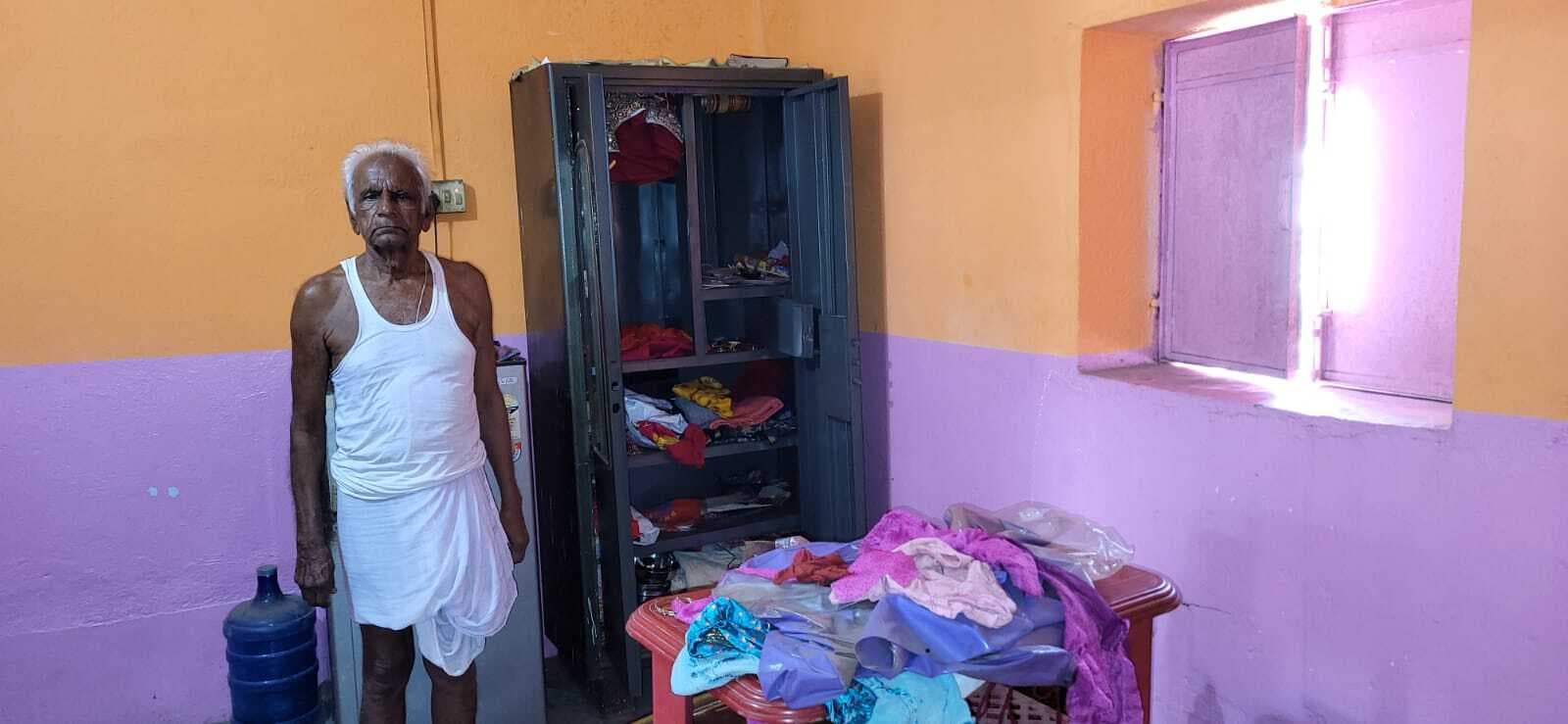 तोपचांची में अभियंता के बंद आवास का ताला तोड़ कर पांच लाख की चोरी