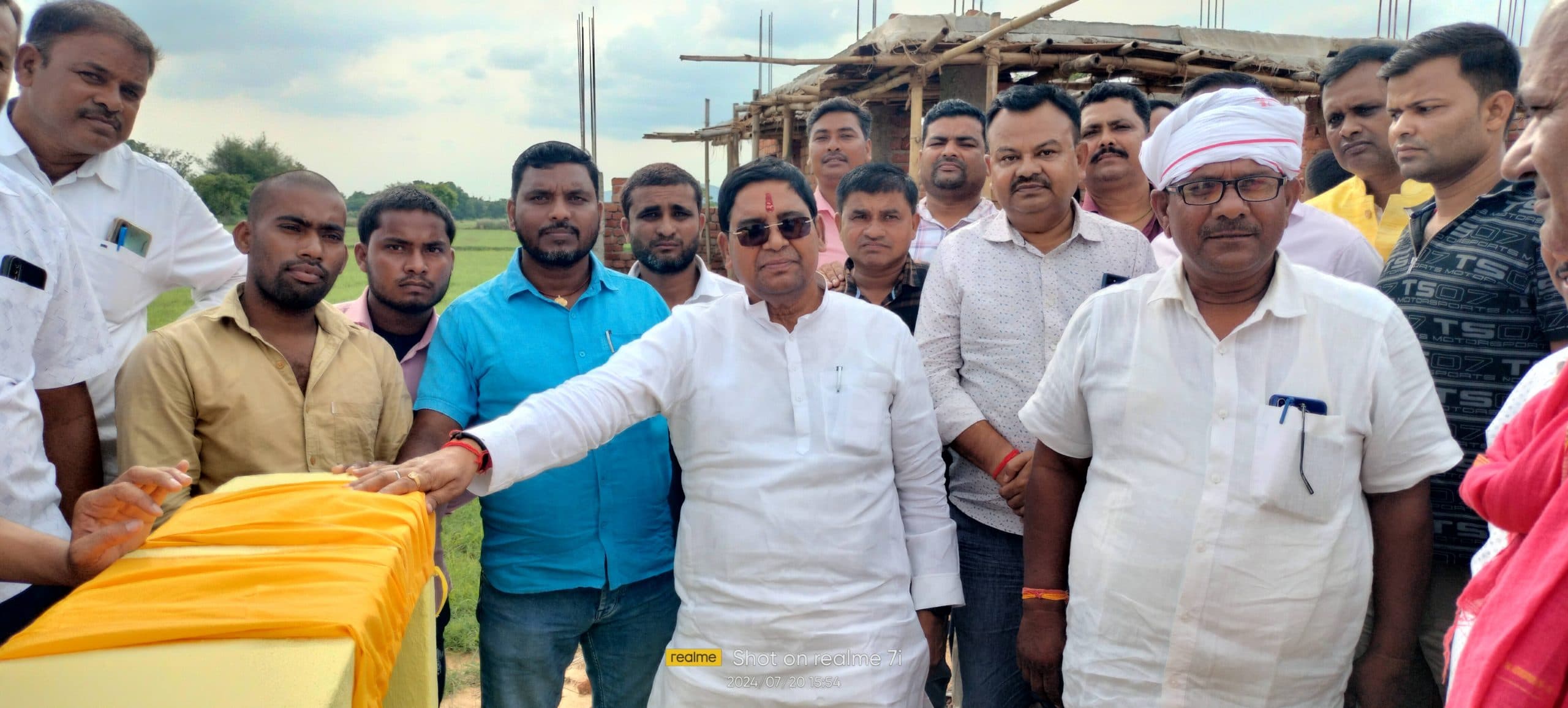 विधायक ने किया सामुदायिक भवन का शिलान्यास