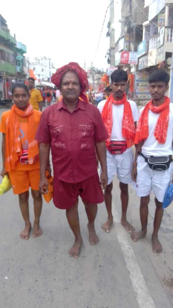 28 साल से डाकबम के रूप में किशोरी कर रहे भोलेनाथ का जलाभिषेक