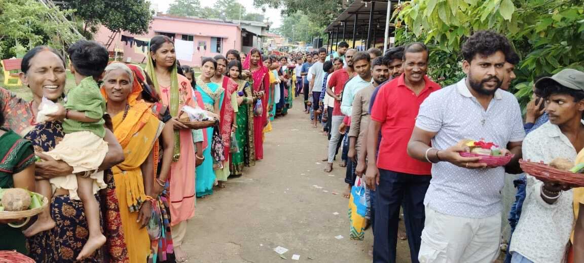 35 हजार से अधिक श्रद्धालुओं ने किया जलाभिषेक