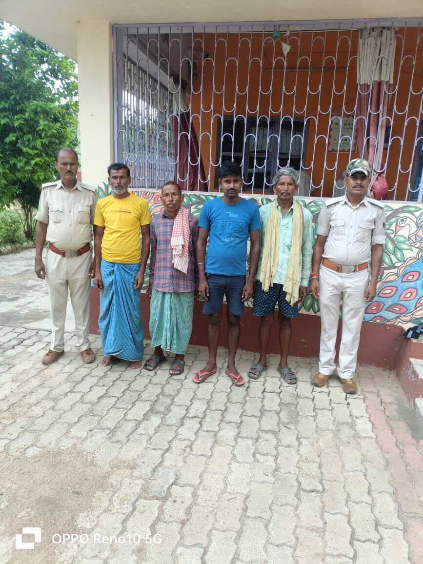 चार वारंटियों को किया गिरफ्तार