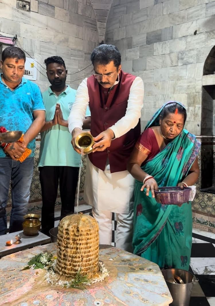 हजारीनाथ मंदिर पर श्रावणी आयोजन के लिए राज्य सरकार ने दिया पांच लाख