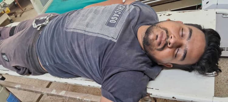 ऑटो और बाइक की सीधी टक्कर में शिक्षक सहित चालक जख्मी