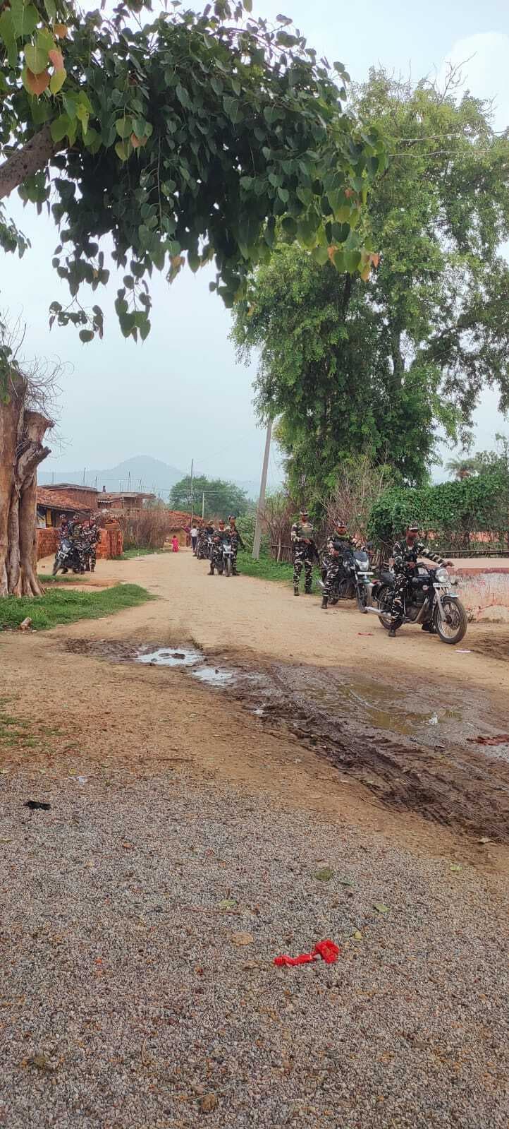 नक्सली बंद का असर नहीं, सुरक्षाबलों ने पूरे इलाके में की चौकसी