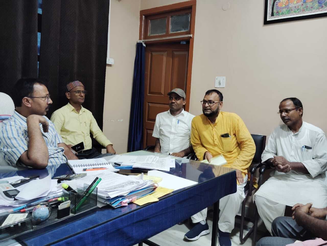 एमडीएम के अंडे की कीमत पांच रुपये से बढ़ाने की मांग