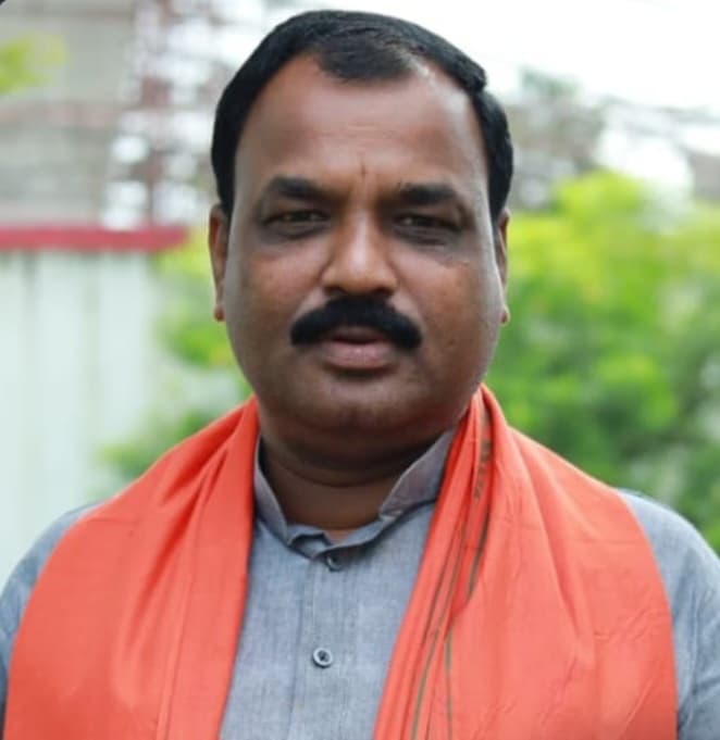 स्कूल का जर्जर भवन होगा ध्वस्त : विधायक