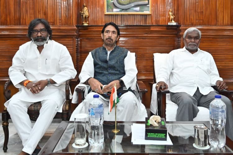 Hemant Soren: हेमंत सोरेन फिर बनेंगे झारखंड के मुख्यमंत्री, चंपाई सोरेन को मिलेगी ये खास जिम्मेदारी