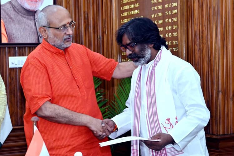 Jharkhand Breaking News: हेमंत सोरेन आज शाम 5 बजे लेंगे शपथ