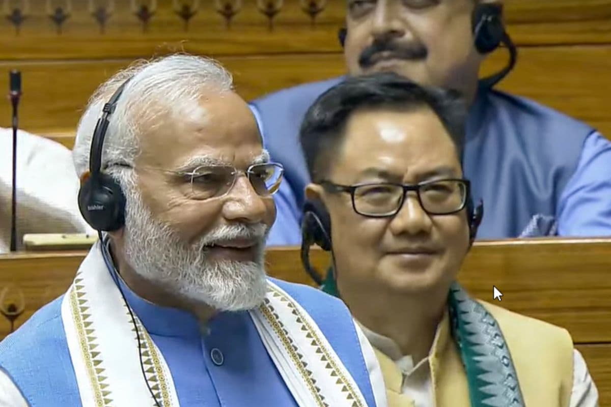 PM Modi Speech: ‘बालक बुद्धि 99 नंबर की मार्कशीट लेकर मना रहा खुशियां’, पीएम मोदी ने राहुल गांधी पर कसा तंज